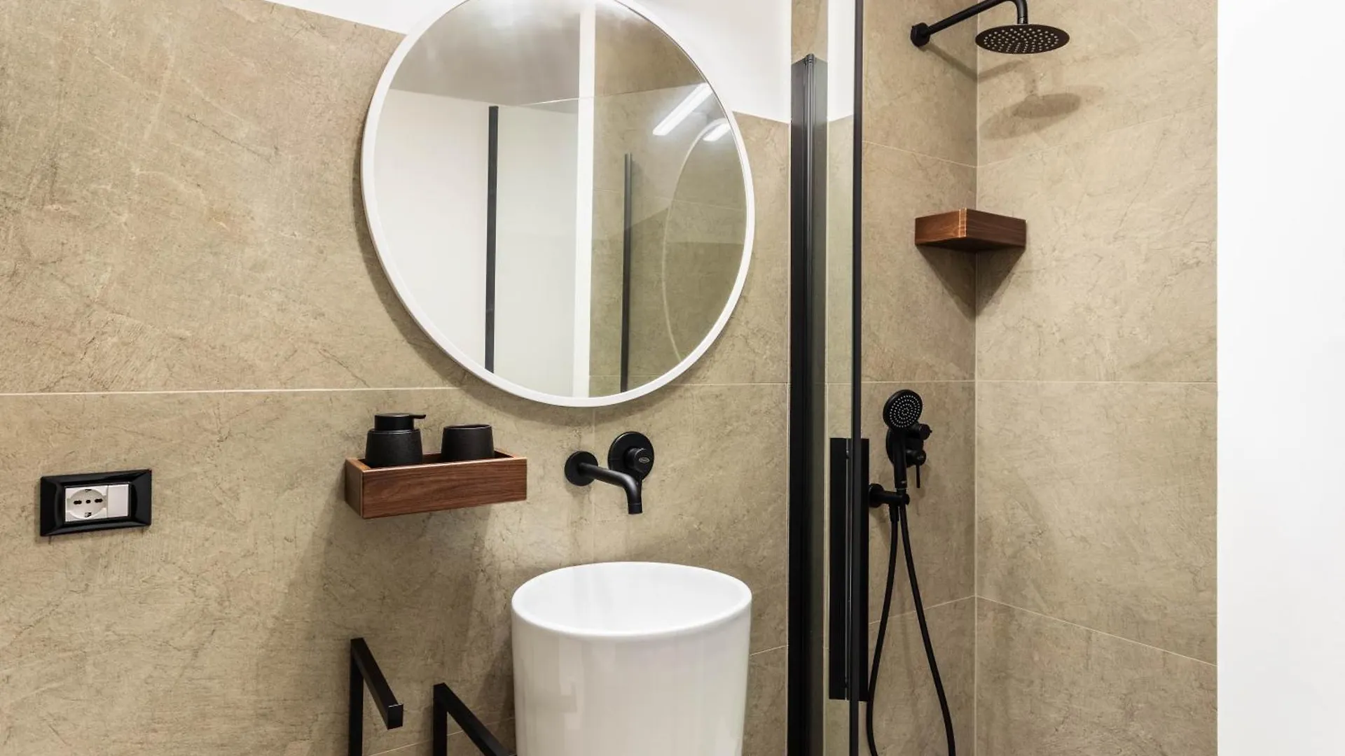 Lior Apartment Noto Centro 0*,